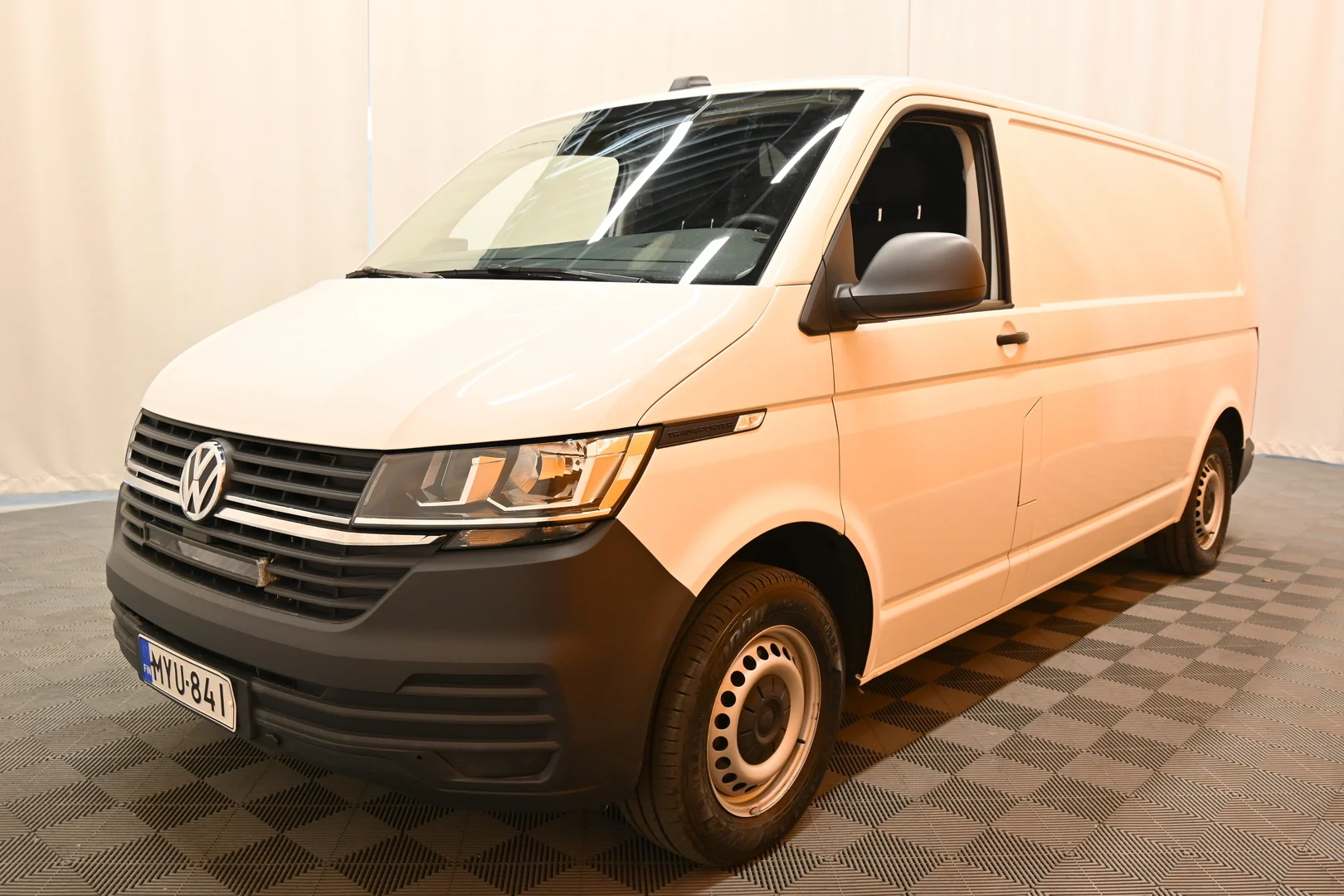 Car Image - 7dnpZ8DwzK8k4fdQISq59Z