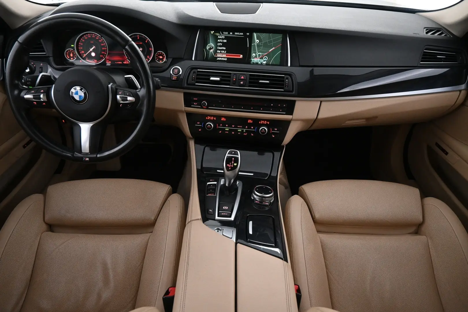 Car Image - 2QlVBRasV1XKM1xrVUv5nd