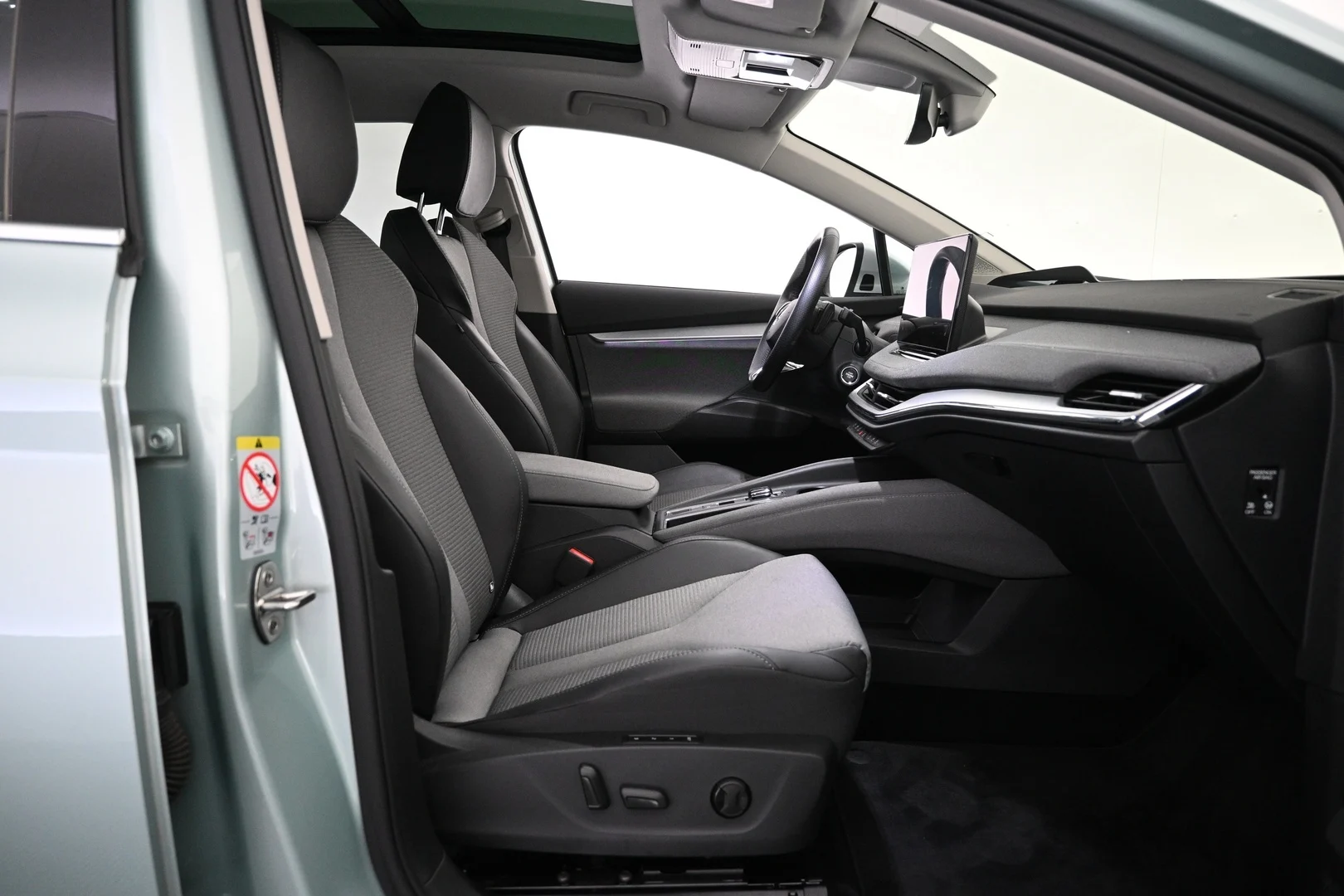 Car Image - 5gjLIMDUv9zB1XuEzxaeaS
