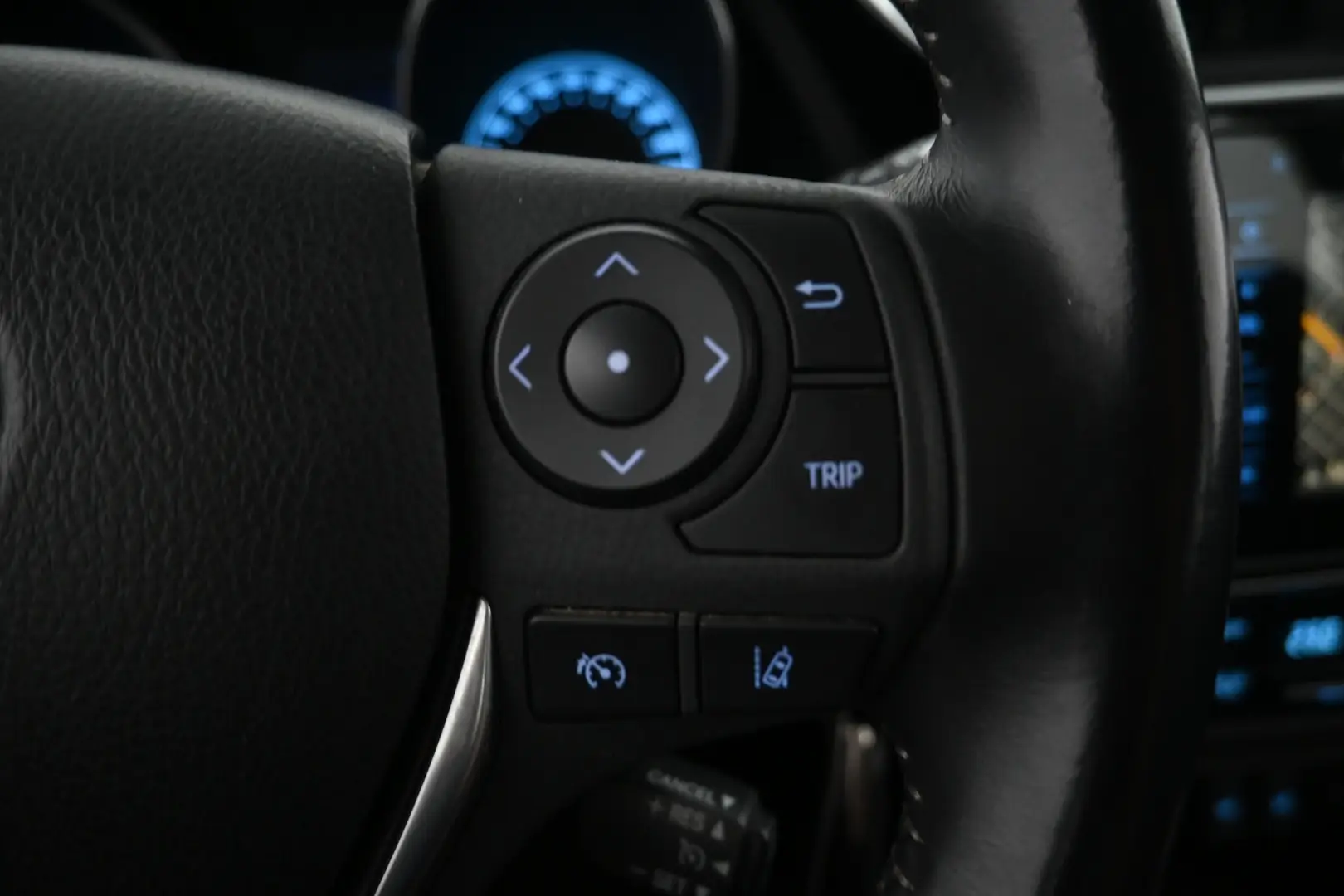 Car Image - 6FnLBNR6XSgfMiHBO61Cuh