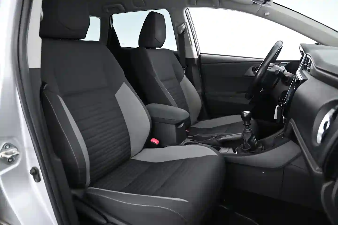 Car Image - 6TCbVdAC4Eo4fO8o5FP5La