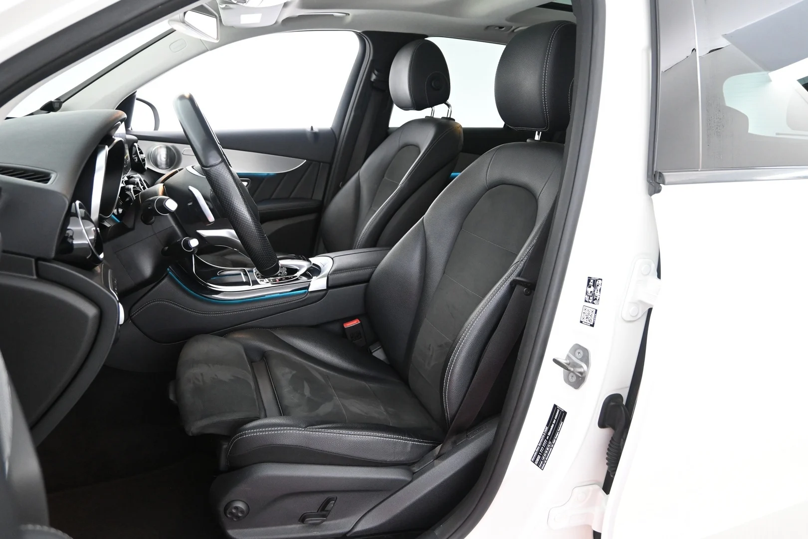 Car Image - 709QXXJAbLGCeKqNQ7FRco
