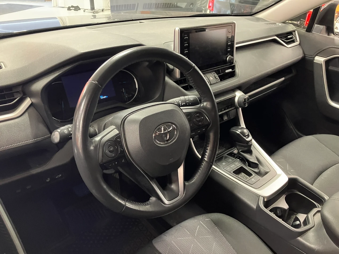 Car Image - 4tTB5dkm3c3mSrcynEXrkt