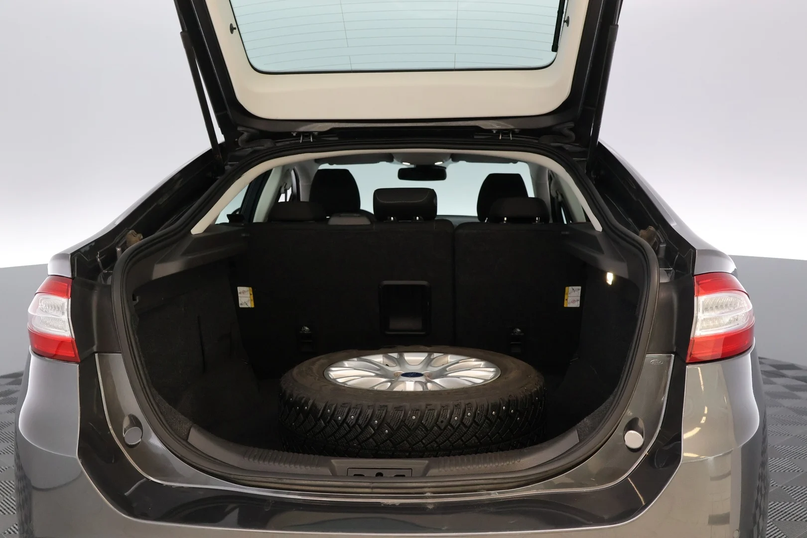 Car Image - 2CYjY7XkD0mZQw4y7IjGvQ