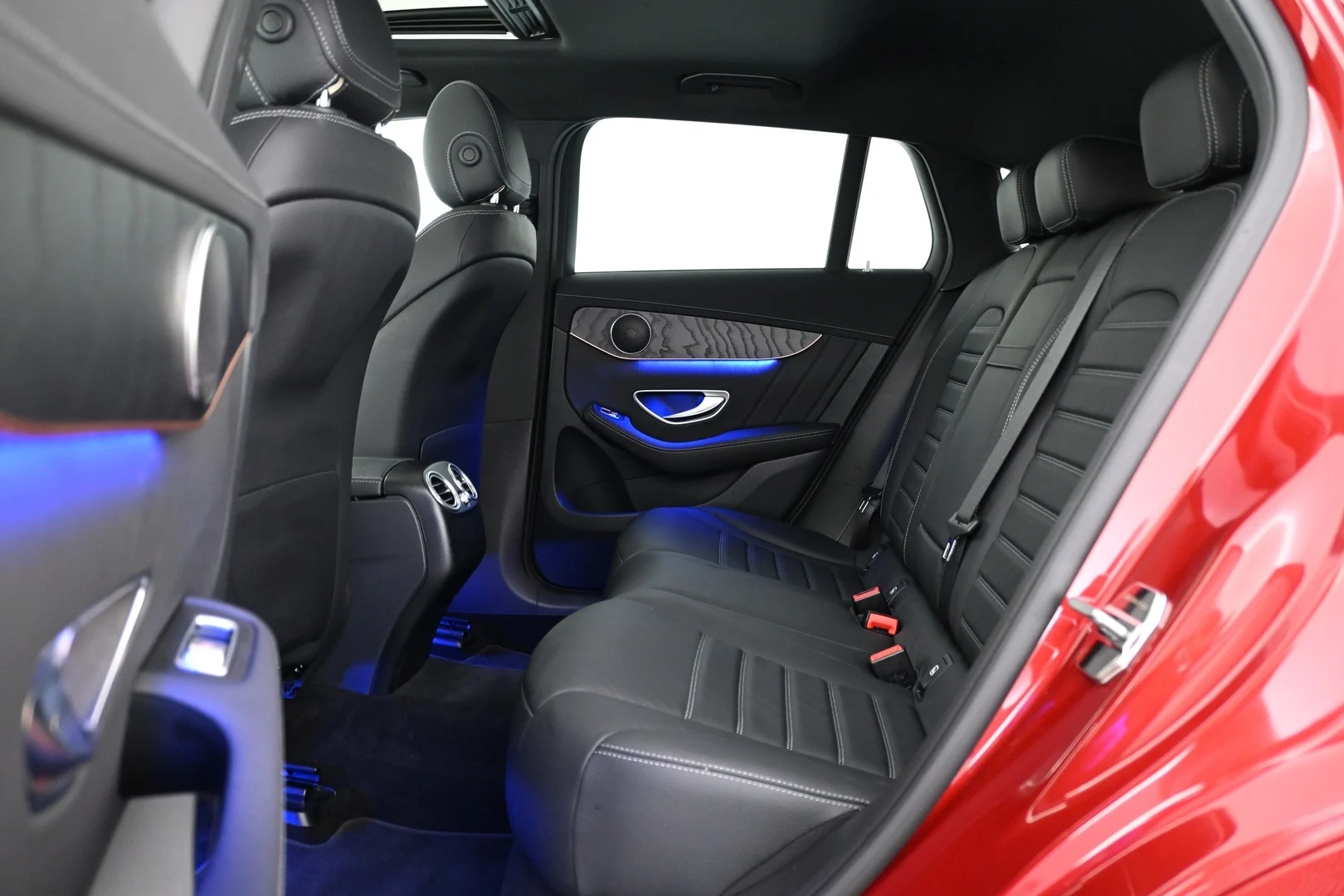 Car Image - 2Ok3s02YSnKbKdD4UPcu64