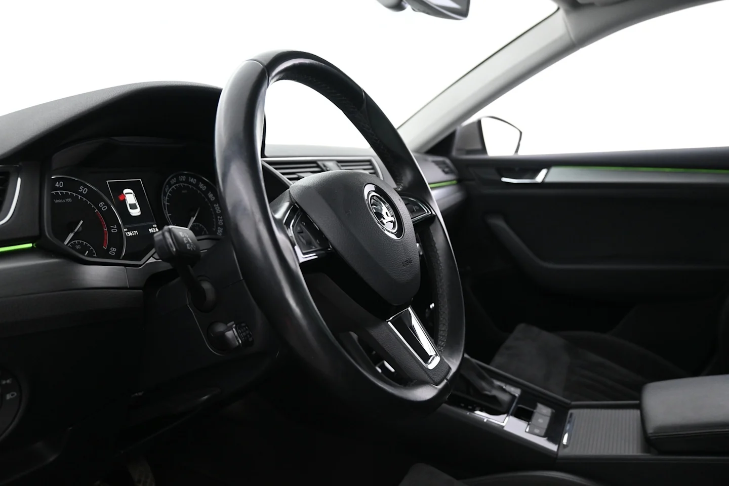 Car Image - 3rhcXen9Avu80hIdzkTKyM