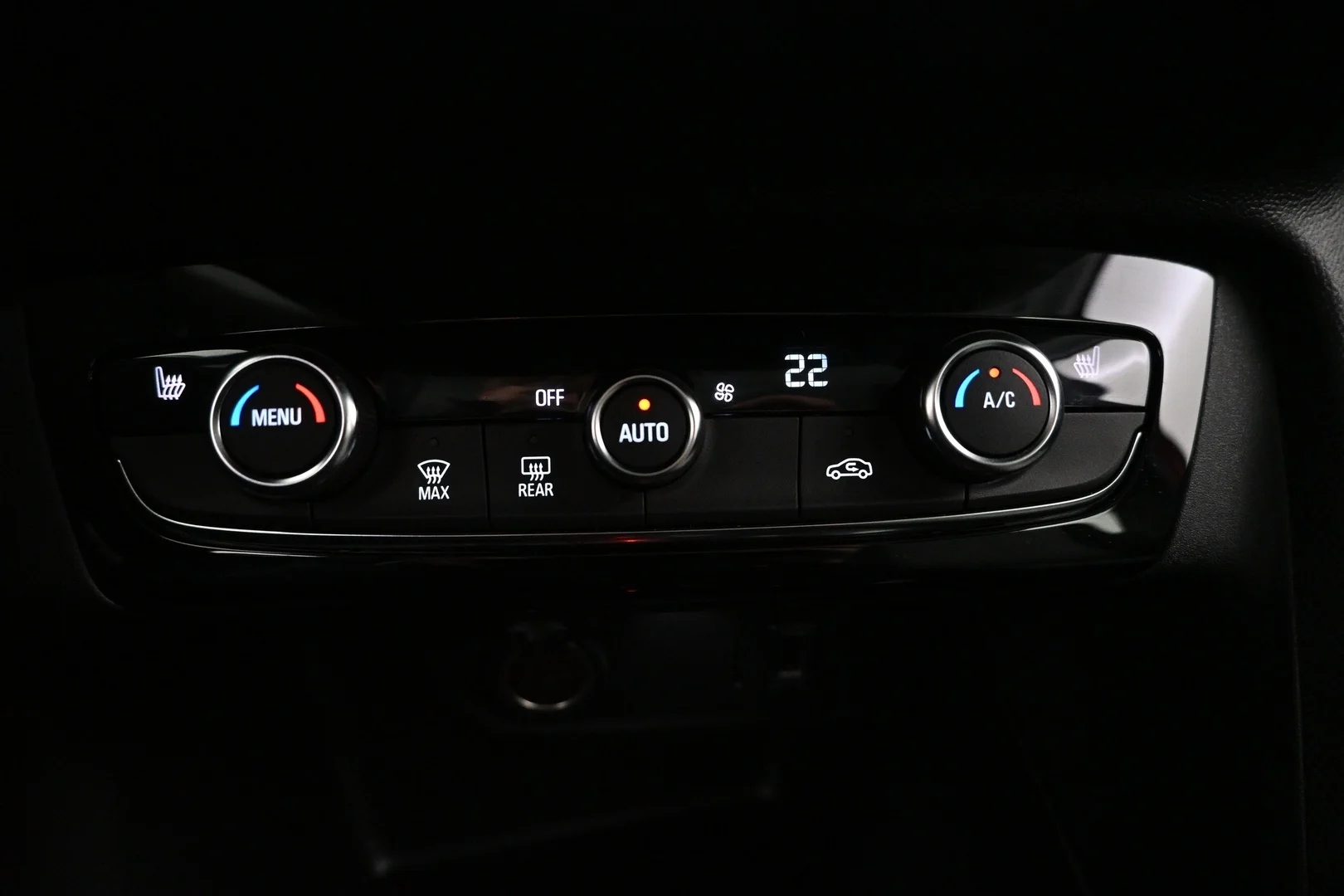 Car Image - 4b2NxtA2KTWBgitPL0RWTC