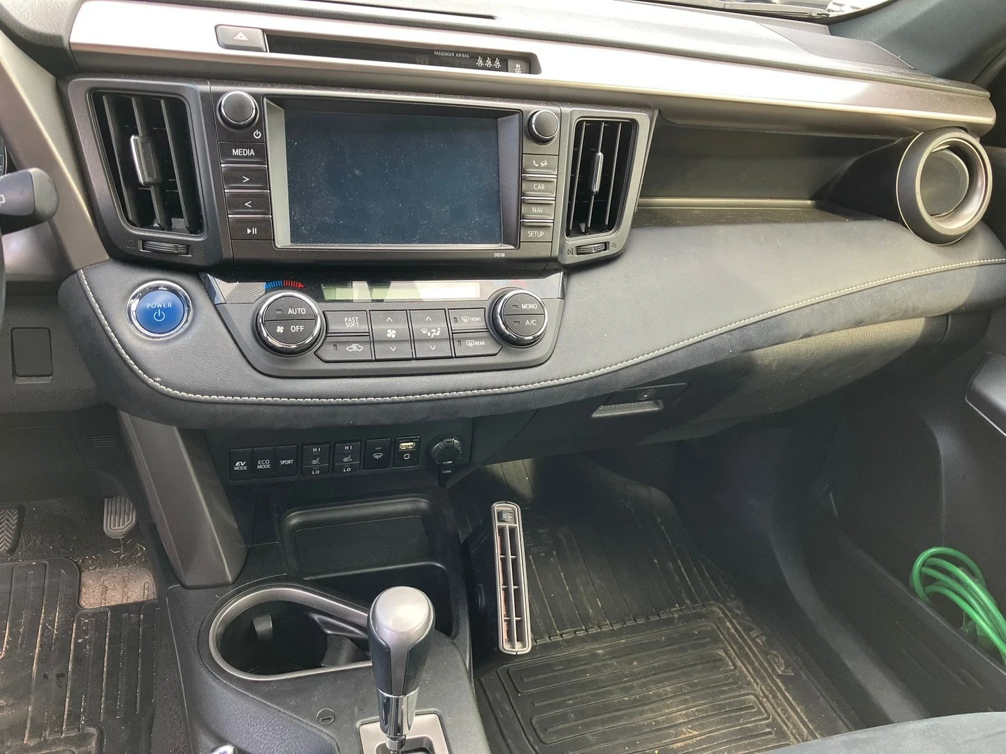 Car Image - 1hwDgGj39VDmzq9ClQAPaZ
