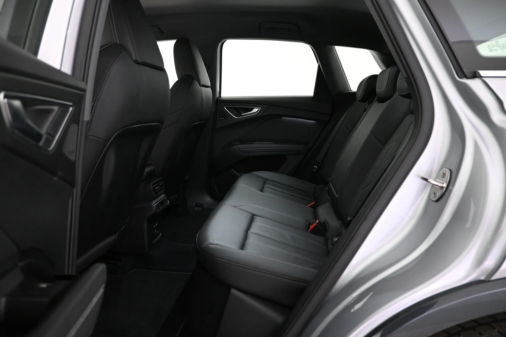 Car Image - 1CSIqdRZIsW43YDHMtjLnx