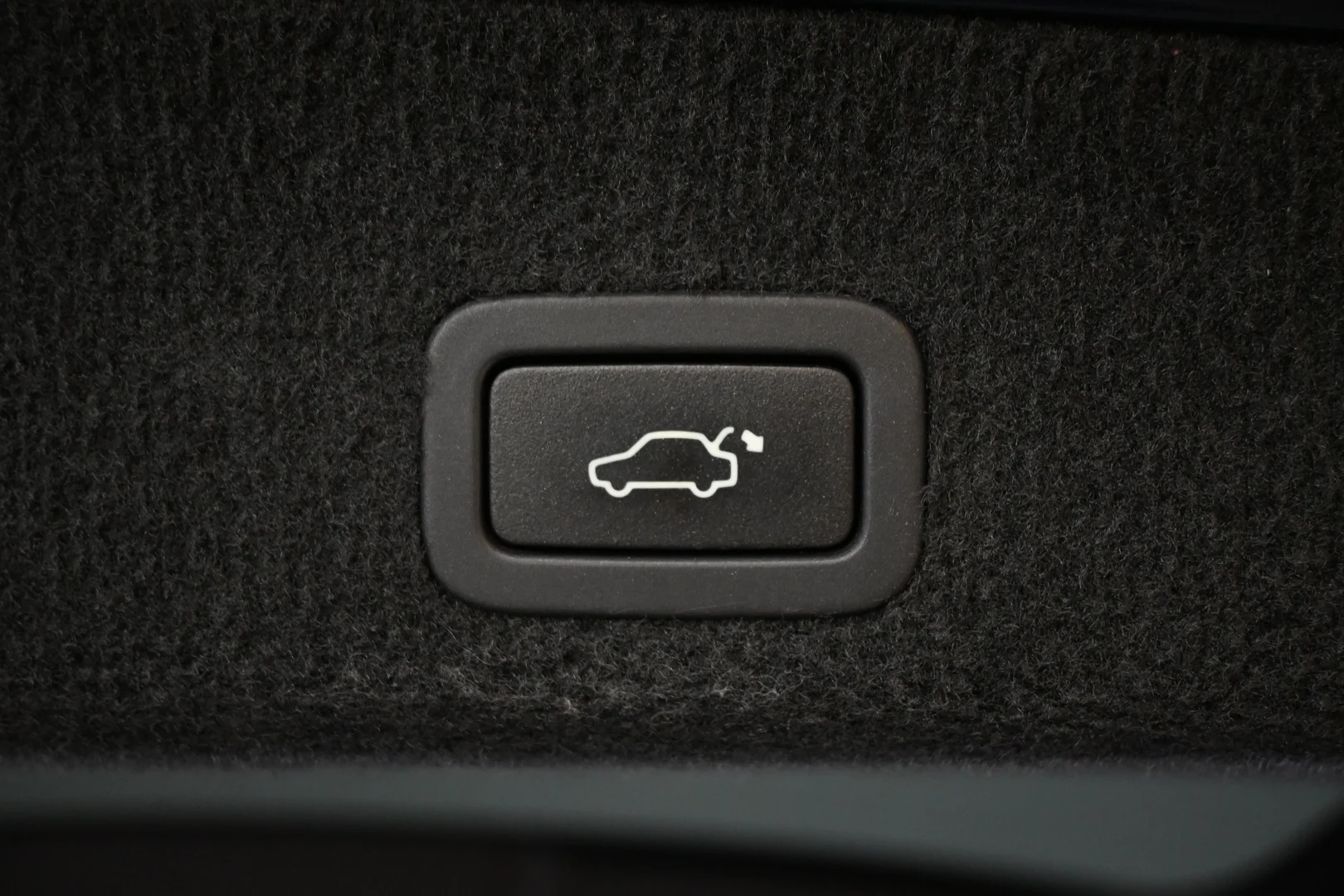 Car Image - 17RafKX0B5nbkp93xkPikh
