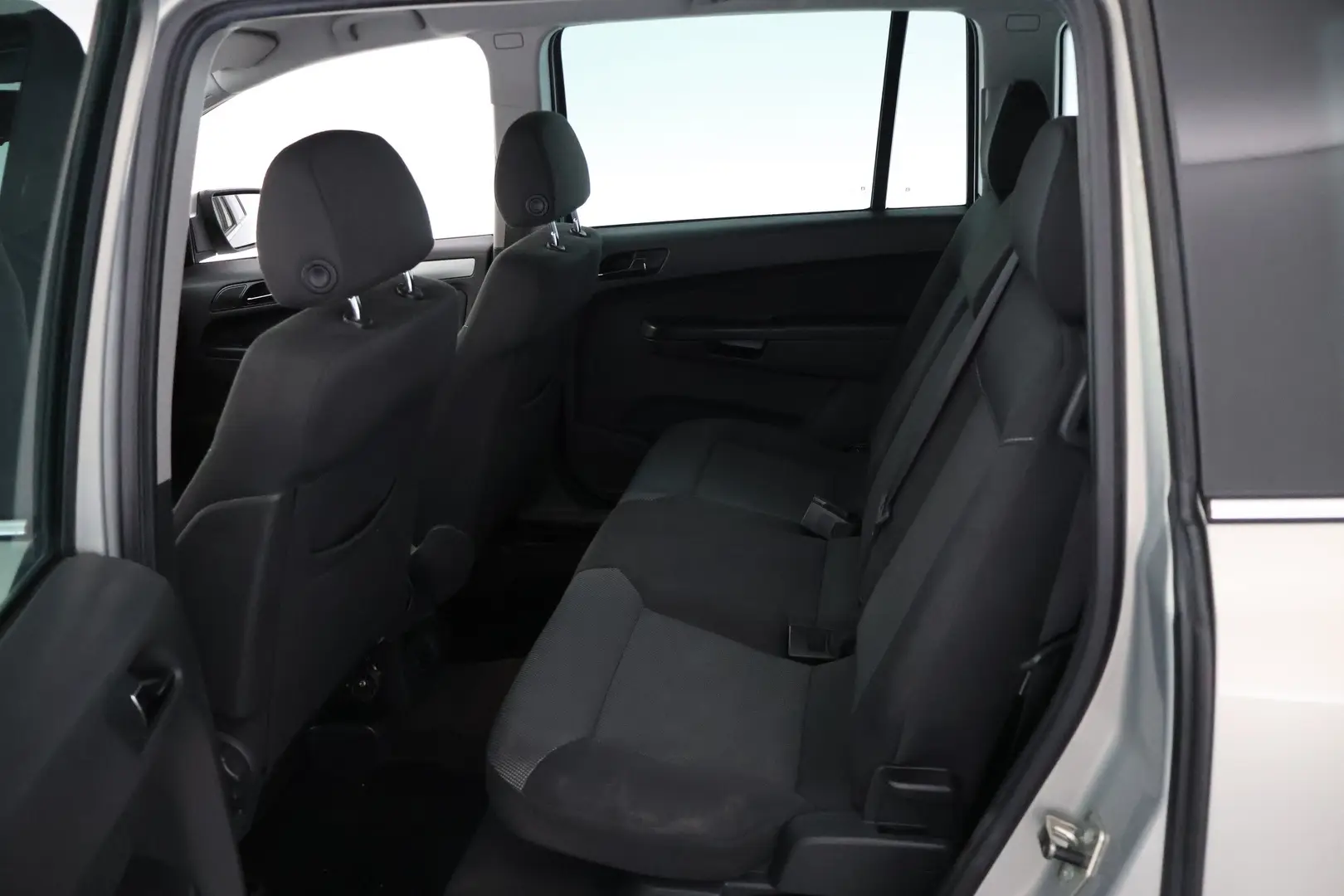 Car Image - 6anzIA0h9ACnwlI7hfcxMh