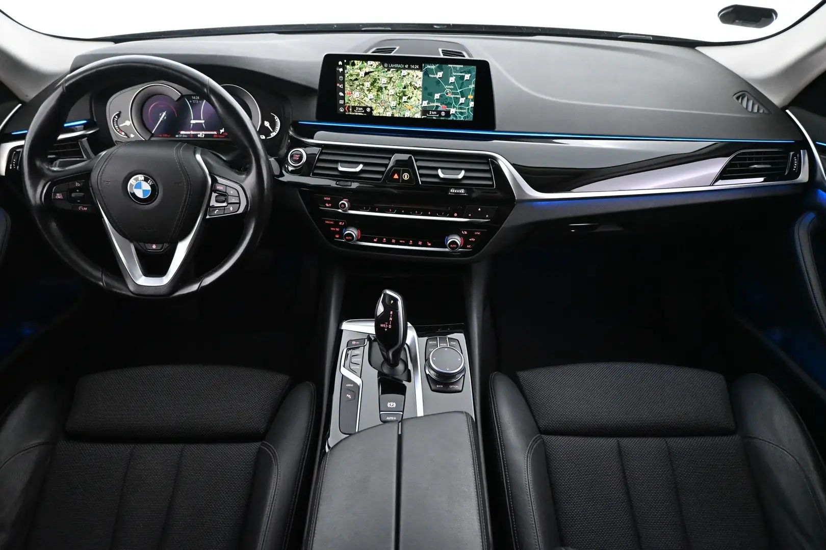 Car Image - 2jdAOwslVd7f4Yy0W3wvpM