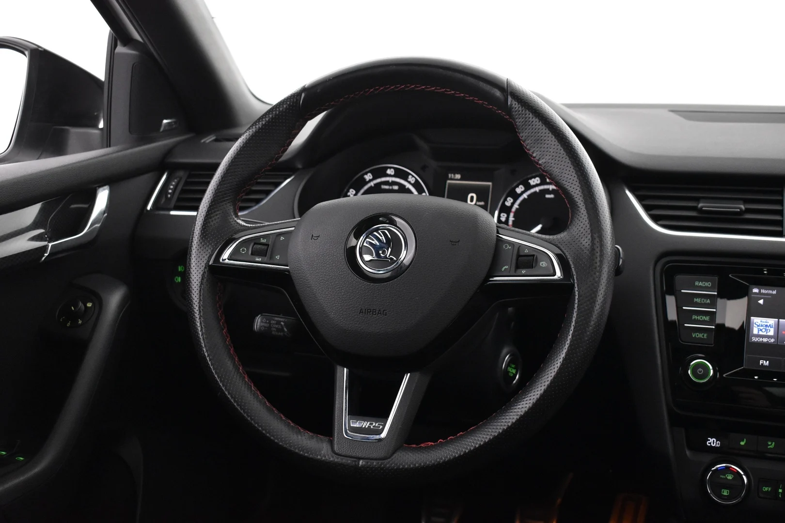 Car Image - 4qOYpgaHvDrwNu5xMOXfRt