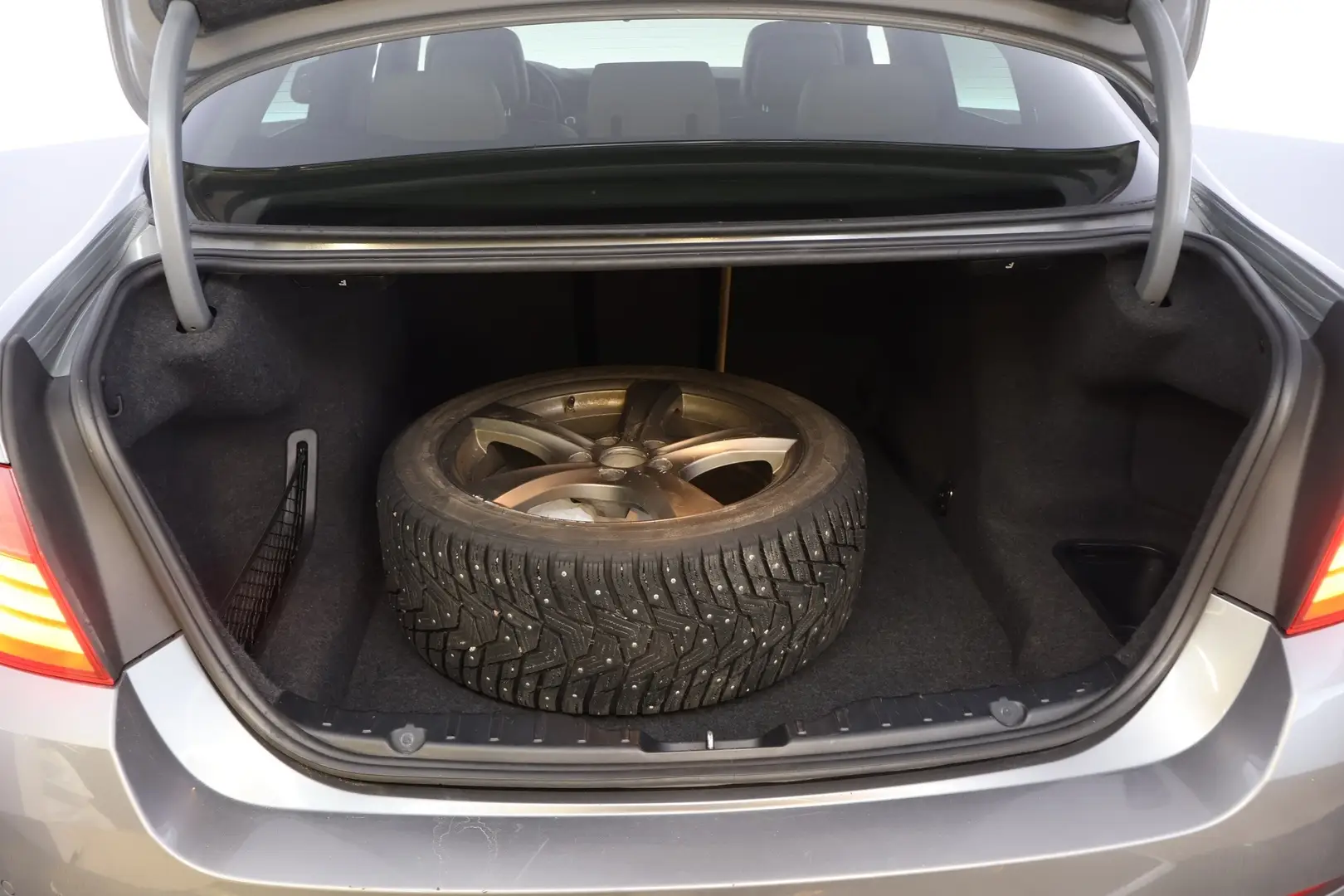 Car Image - 5DO3l30c8ctSOslON5KfWv