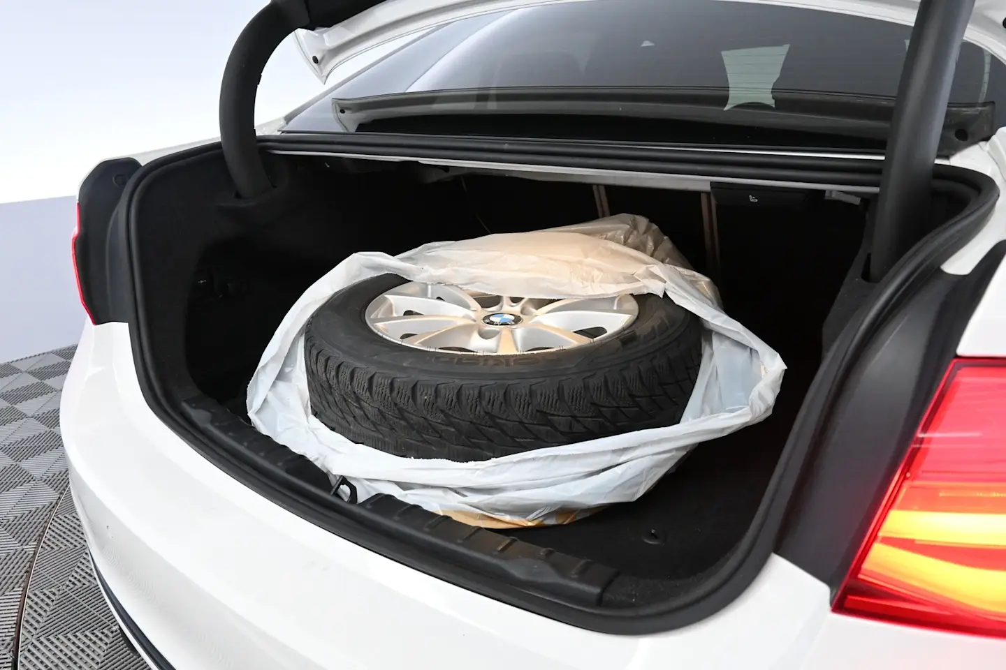 Car Image - 3oY03wpYYcIPgop4uHRSPJ