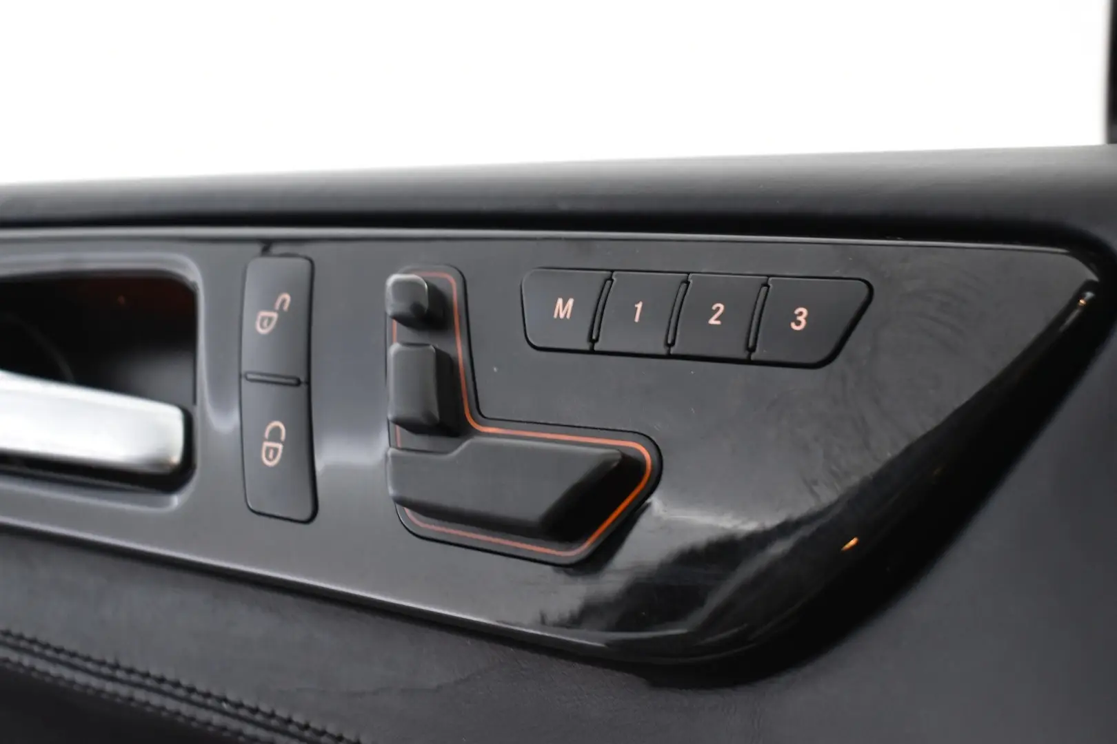 Car Image - kHRxrdDOEuIUkJozS6C8Z