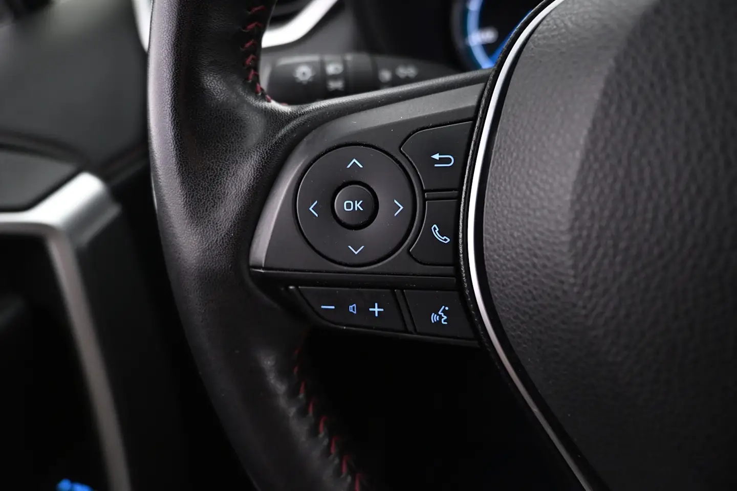 Car Image - 74kKTFLtHRIhUYNc0r9iyT