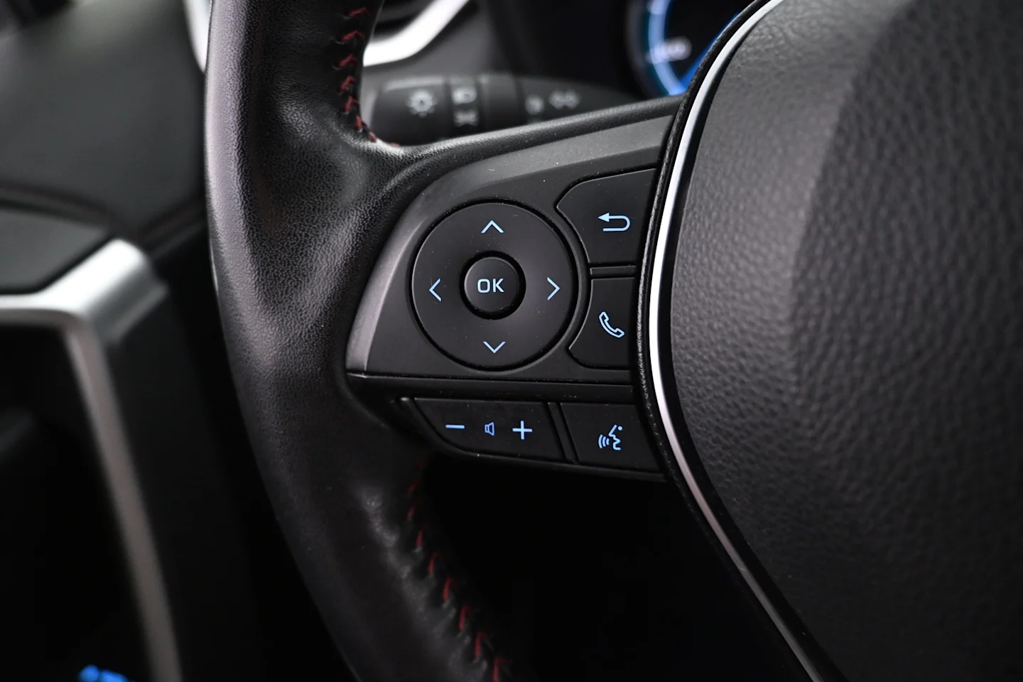 Car Image - 74kKTFLtHRIhUYNc0r9iyT