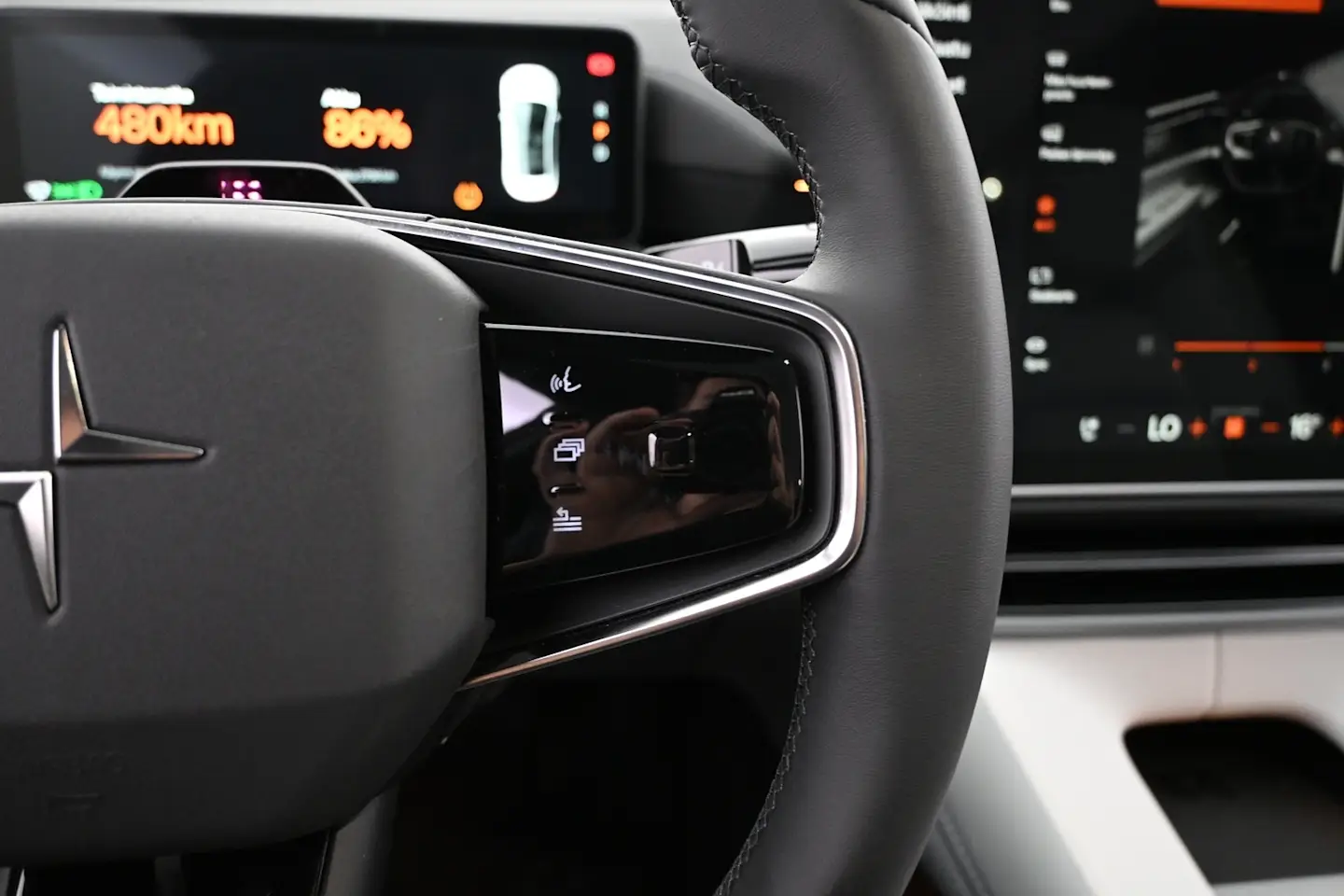 Car Image - 2BR3nPT0yz9r4JmvJ2IRnJ