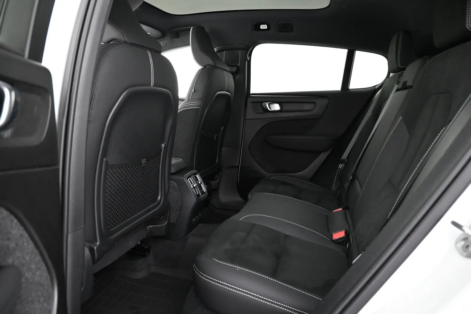 Car Image - 6UKbuzITK4E8LCB9dkqlAw