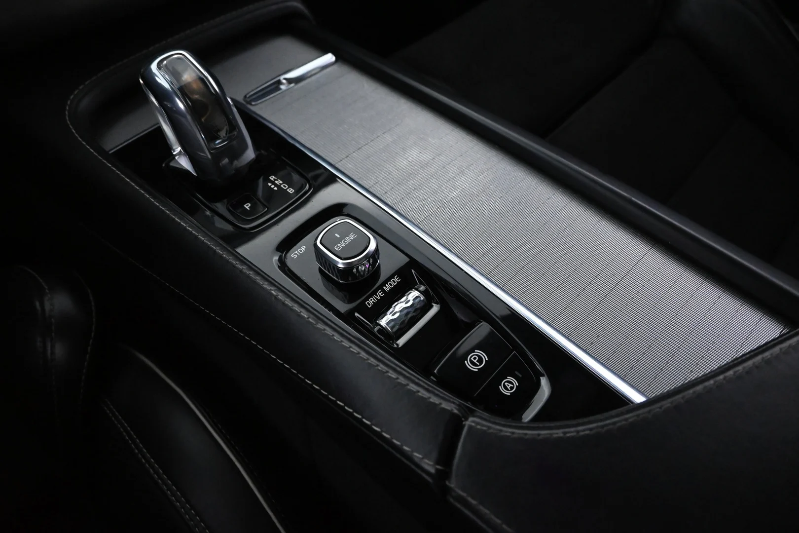 Car Image - N11eYglKLGG481O3l8T0R