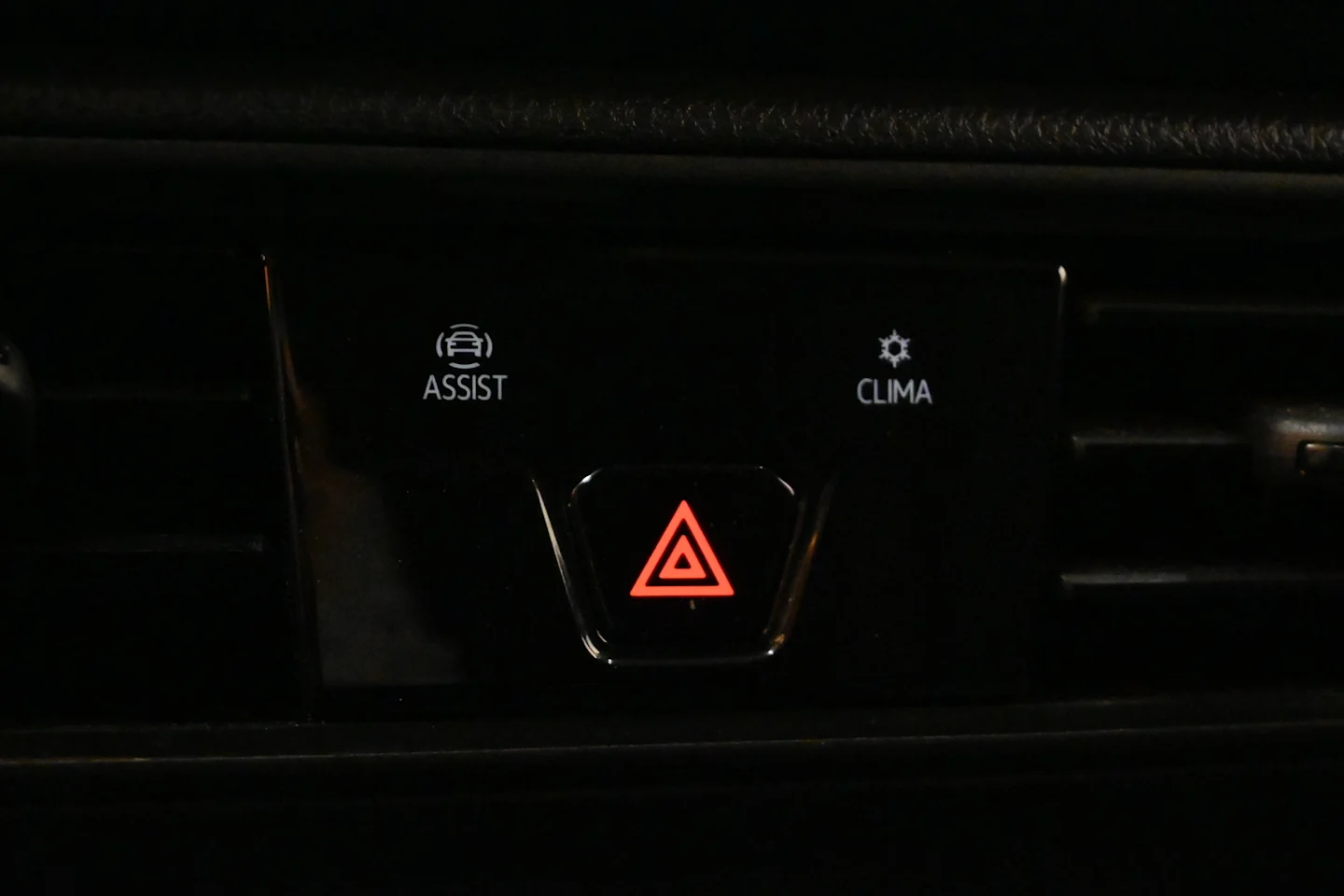 Car Image - 2t0pJD5E1xSzvaCYnbWIEj