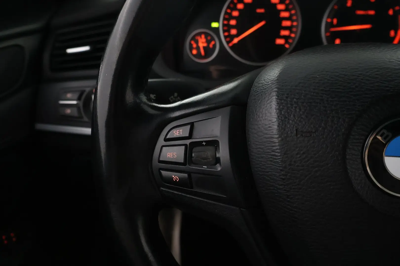 Car Image - bNyL0xdipFiKLkVPgUkjW