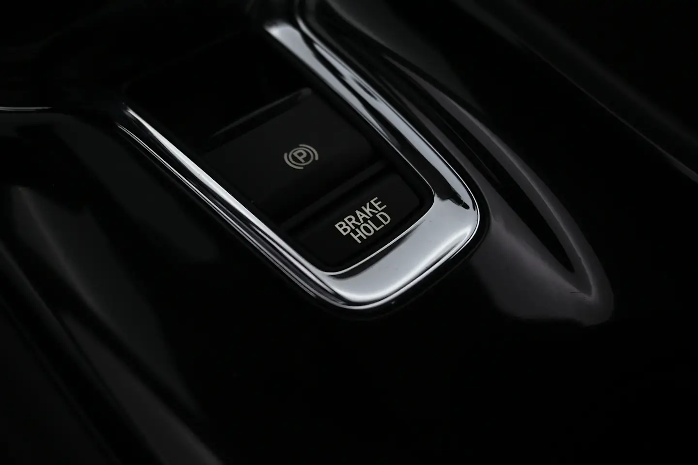 Car Image - 48MO64raa1atqnI1A7fU4F