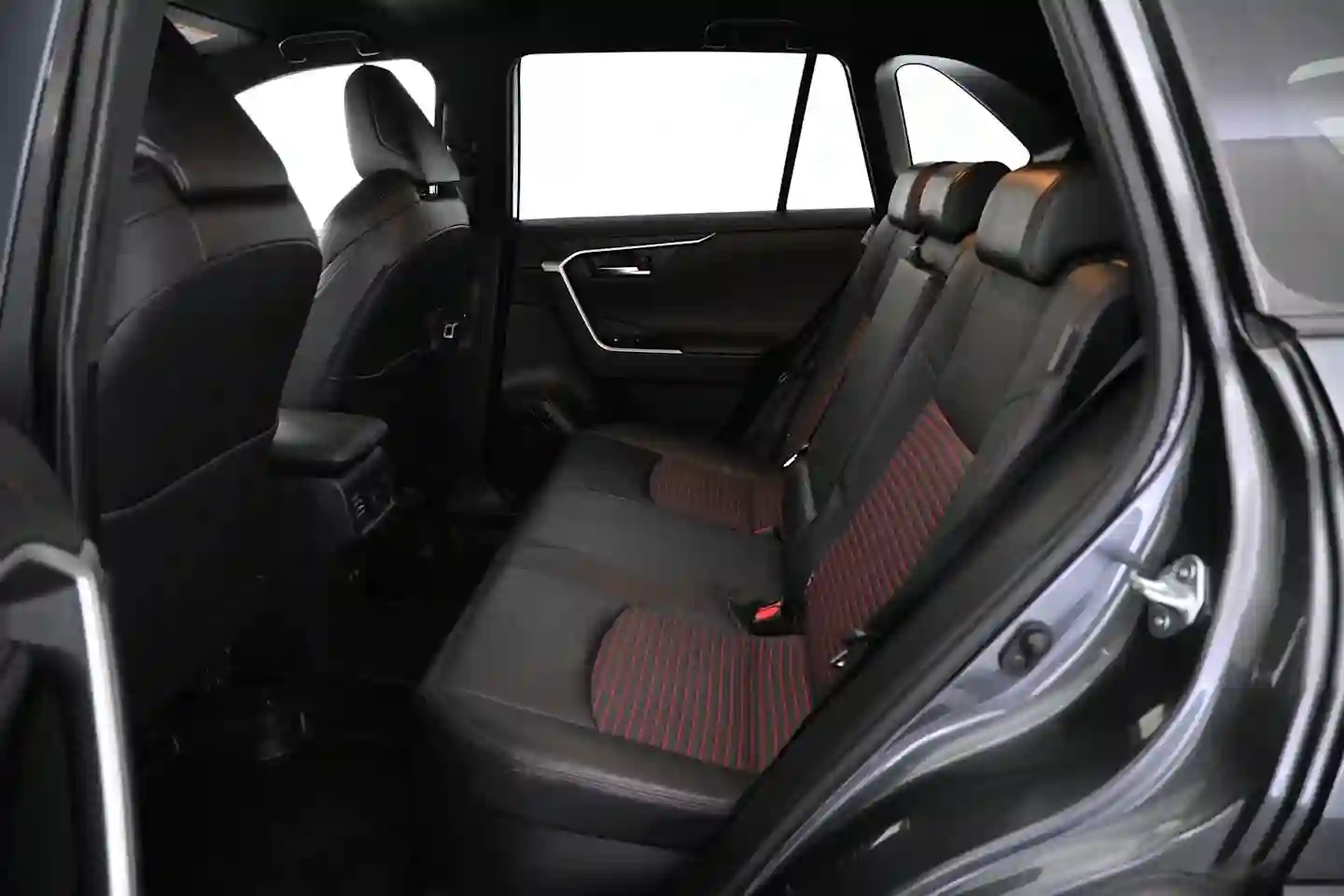 Car Image - 1aH4ihkZvkXC8HPcsHGXjK