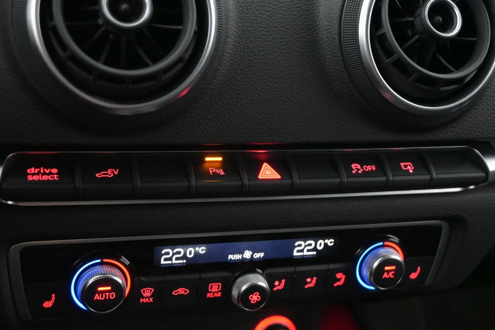 Car Image - 6wDI4NwhUCVCSb34MwqtRw