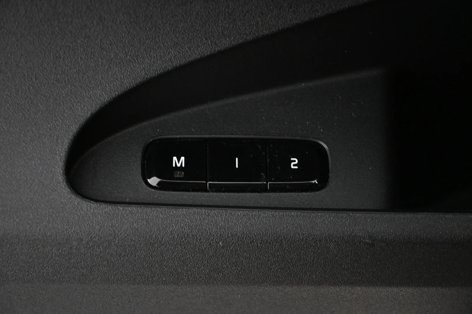 Car Image - LCzTpYPyAqGIkZJG0X8IP