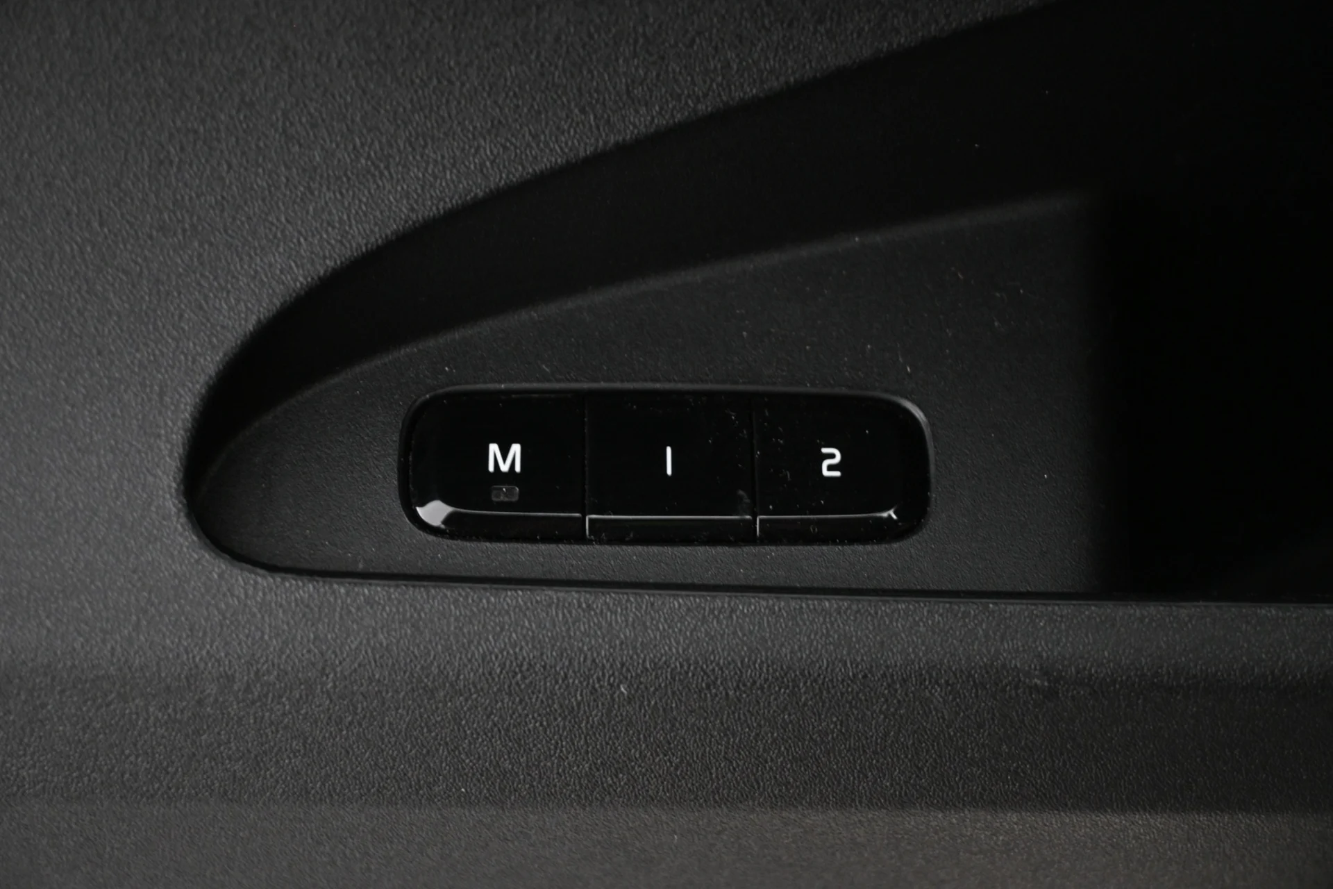 Car Image - LCzTpYPyAqGIkZJG0X8IP