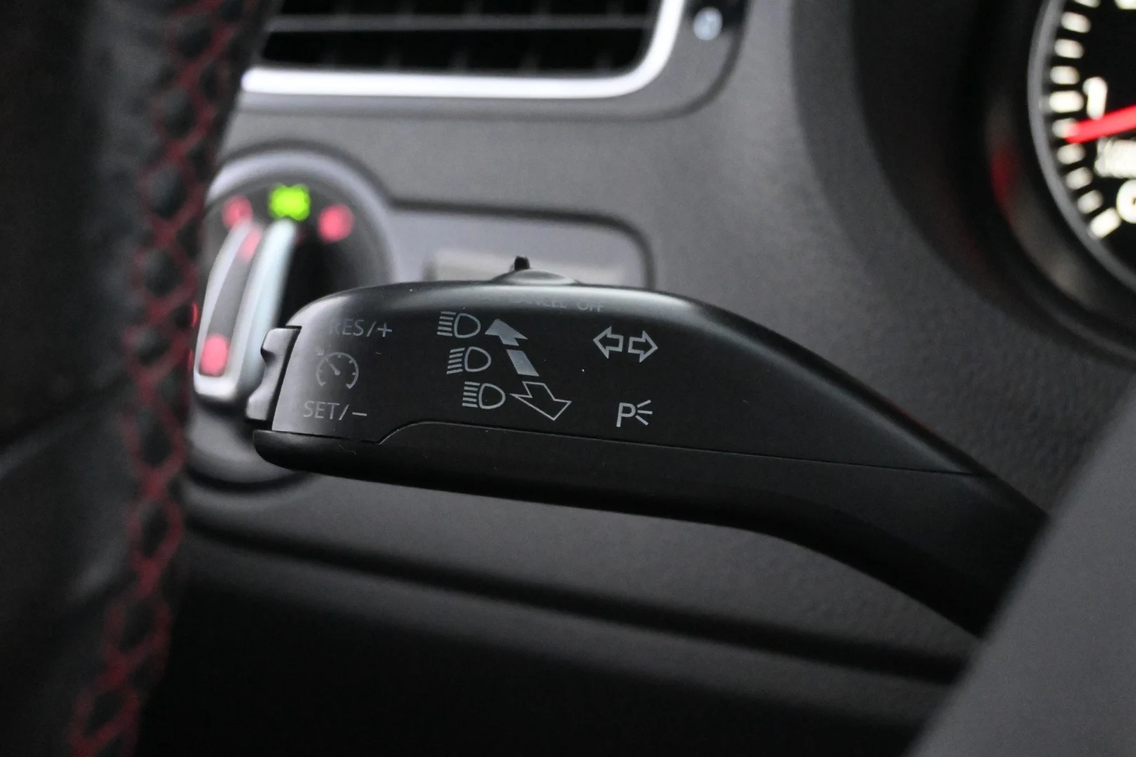 Car Image - 5nGQ3digkYcNo2KCEdI6tr