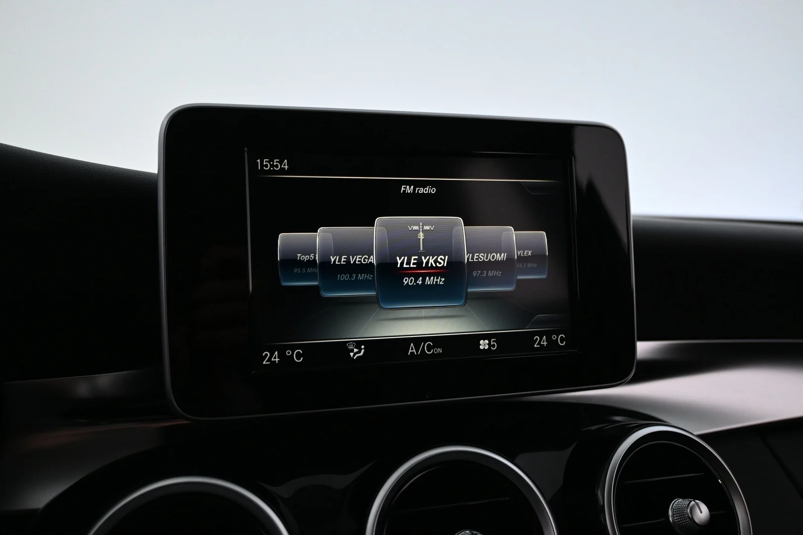 Car Image - 2VnQkCfawQrMLXDjwFy2A1