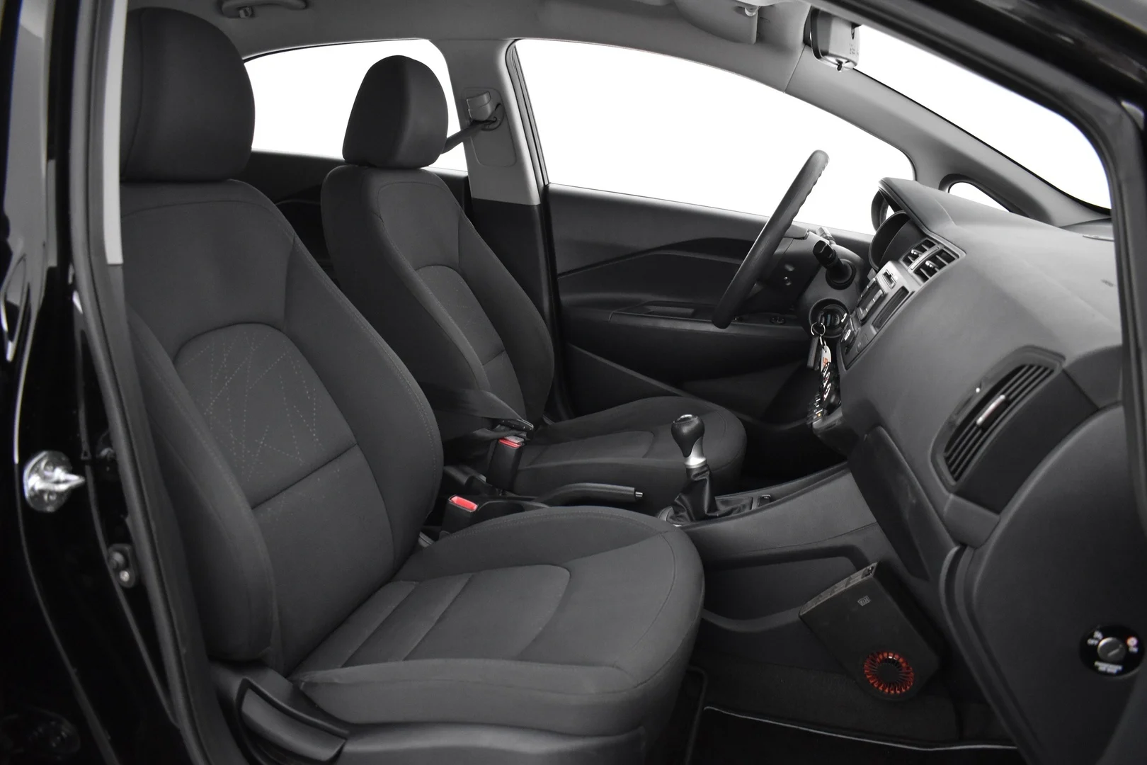 Car Image - 2jKfAKmScPBE3S6F2HcDD9