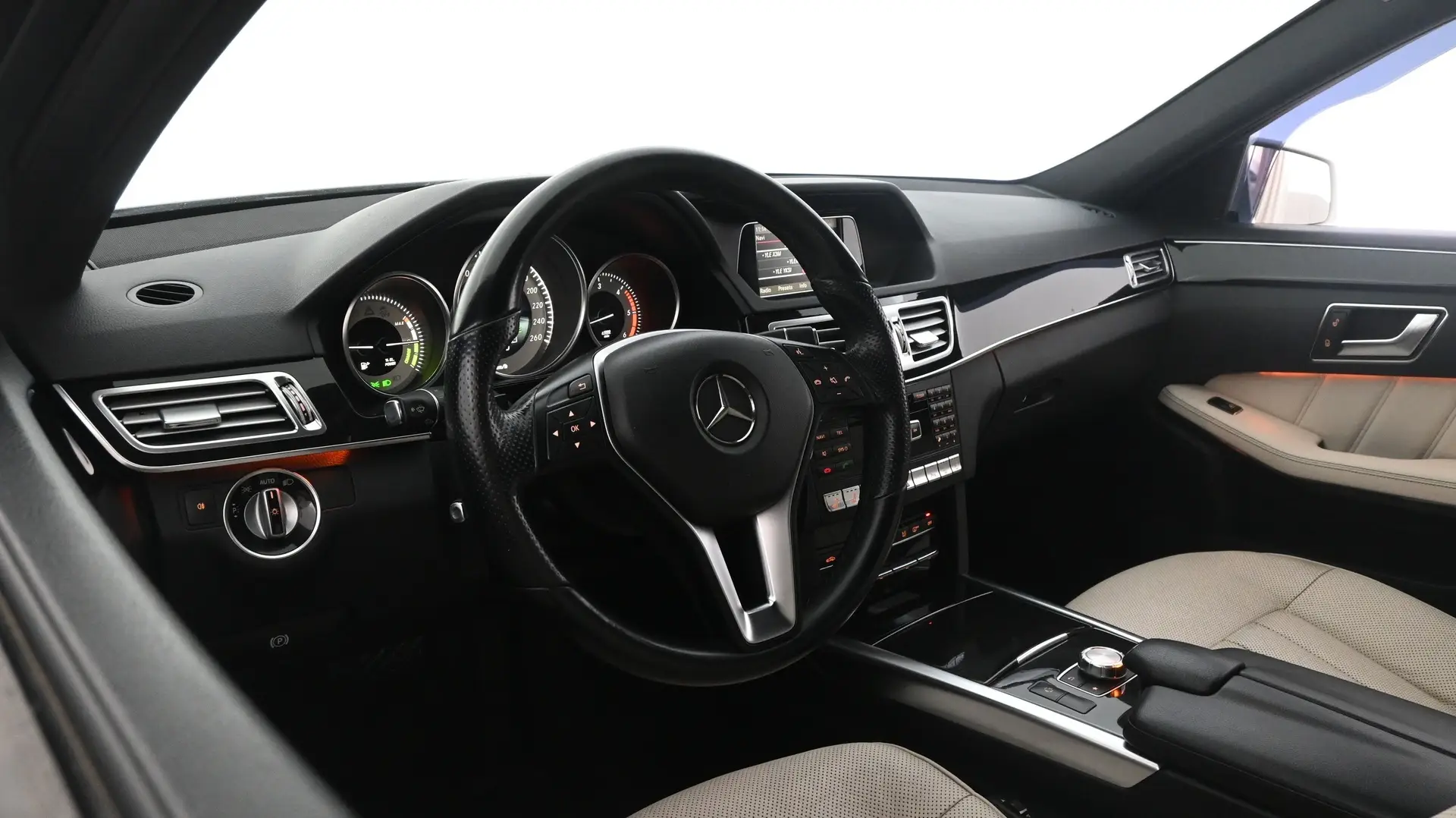 Car Image - 2mEZp0EECoVhoib6nIqfyI