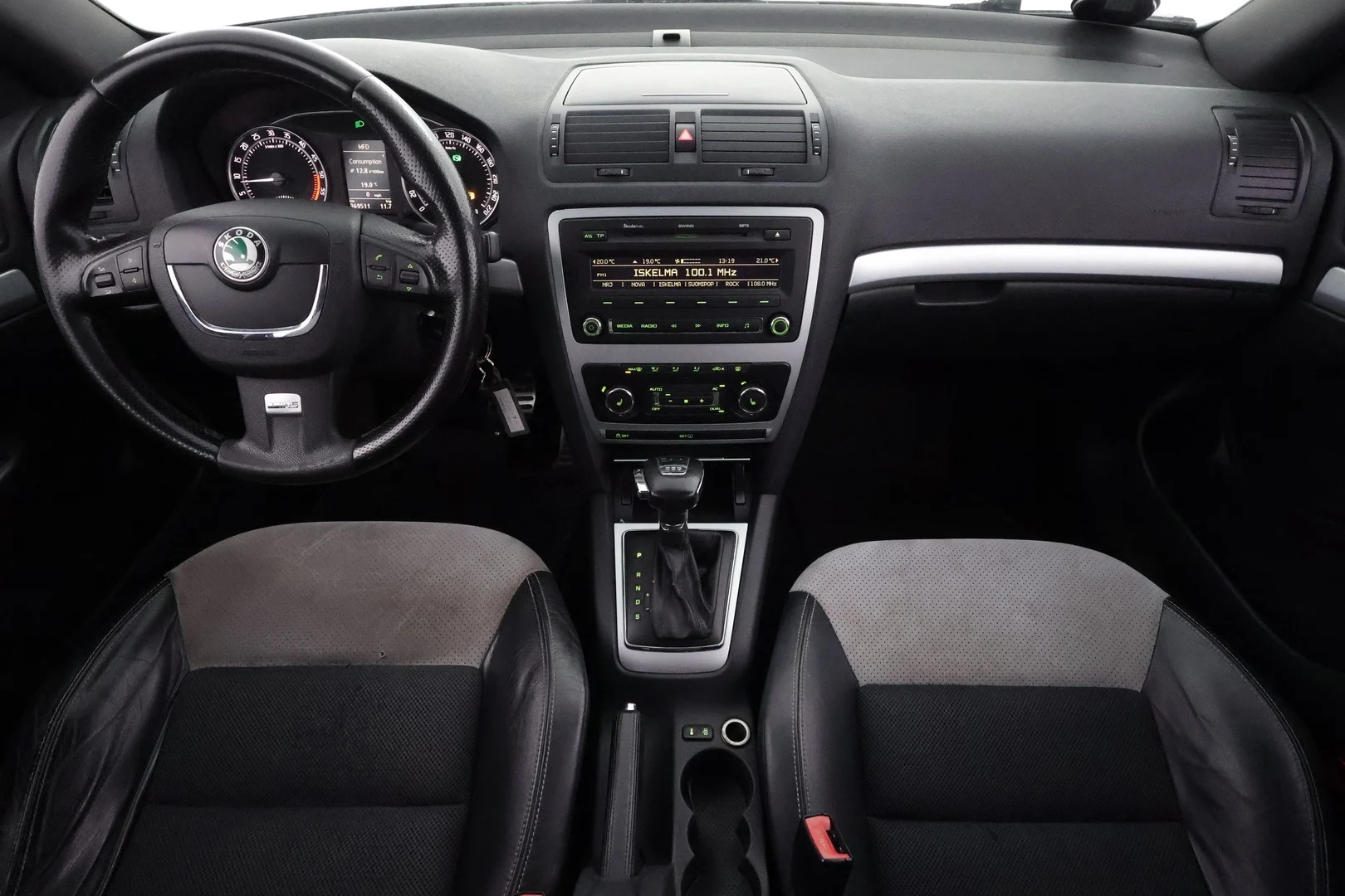 Car Image - 2NbI2NYfHAe1HN5tp48cvP