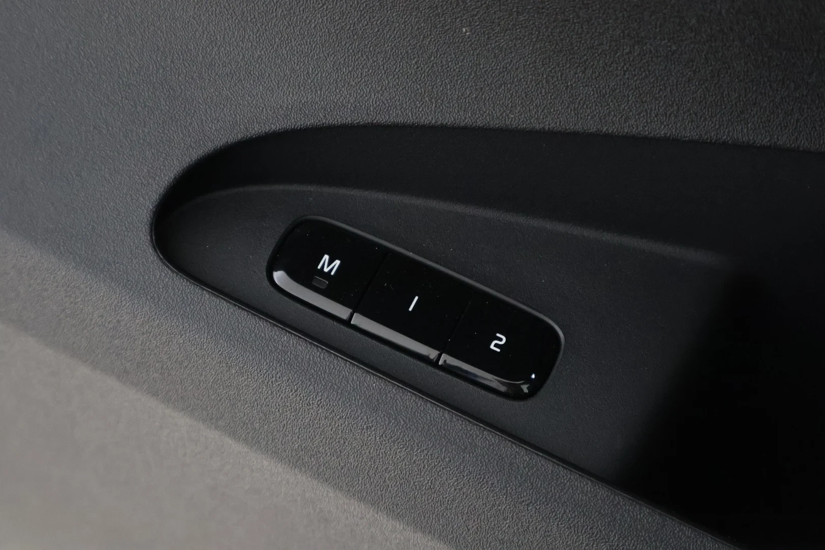 Car Image - fBnmHVTnkwW6LJkLbh2jX