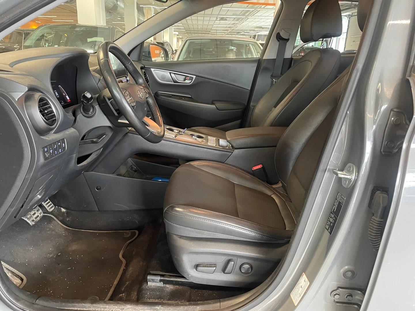Car Image - 5XJB39tvEsNQRji54wcl16