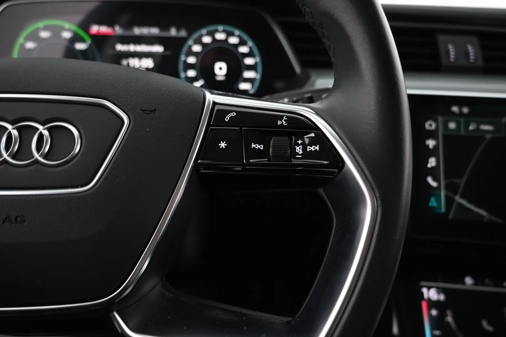 Car Image - 3T1cjXgriZttykpeS5iboj