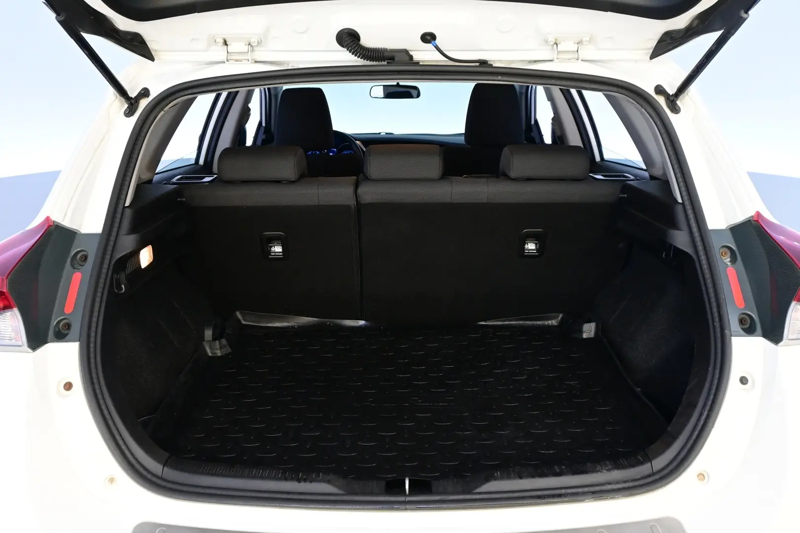 Car Image - 2cTHoid4NZXNLAf9Bn9CVP