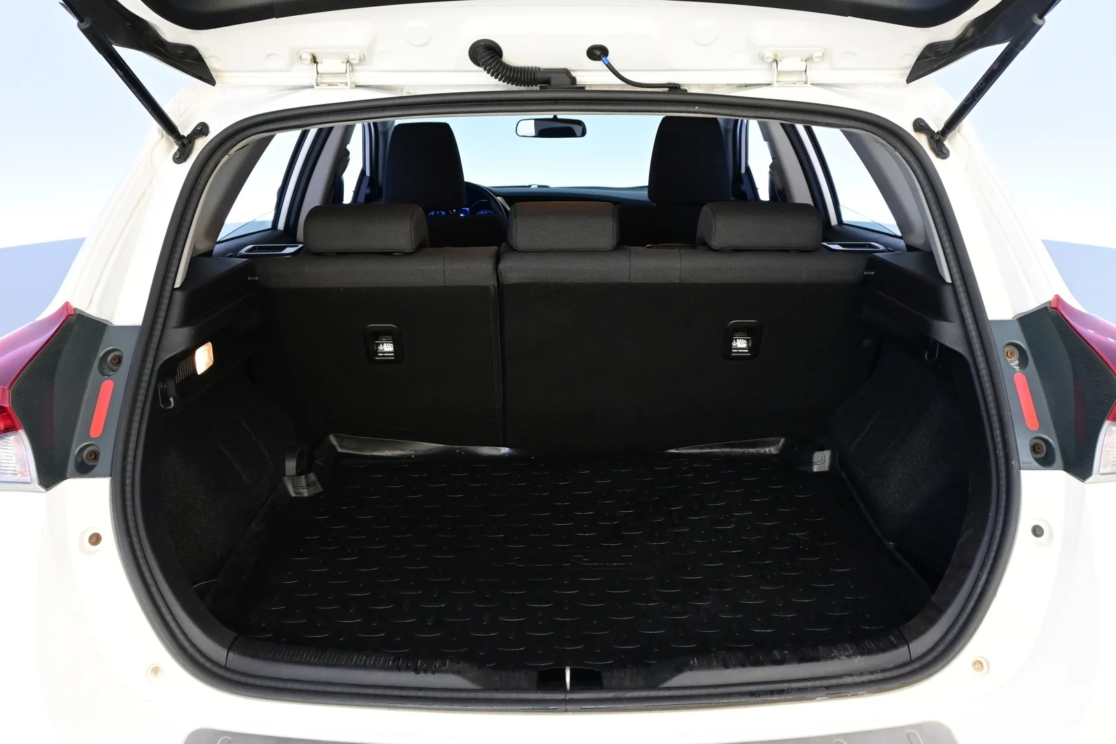 Car Image - 2cTHoid4NZXNLAf9Bn9CVP