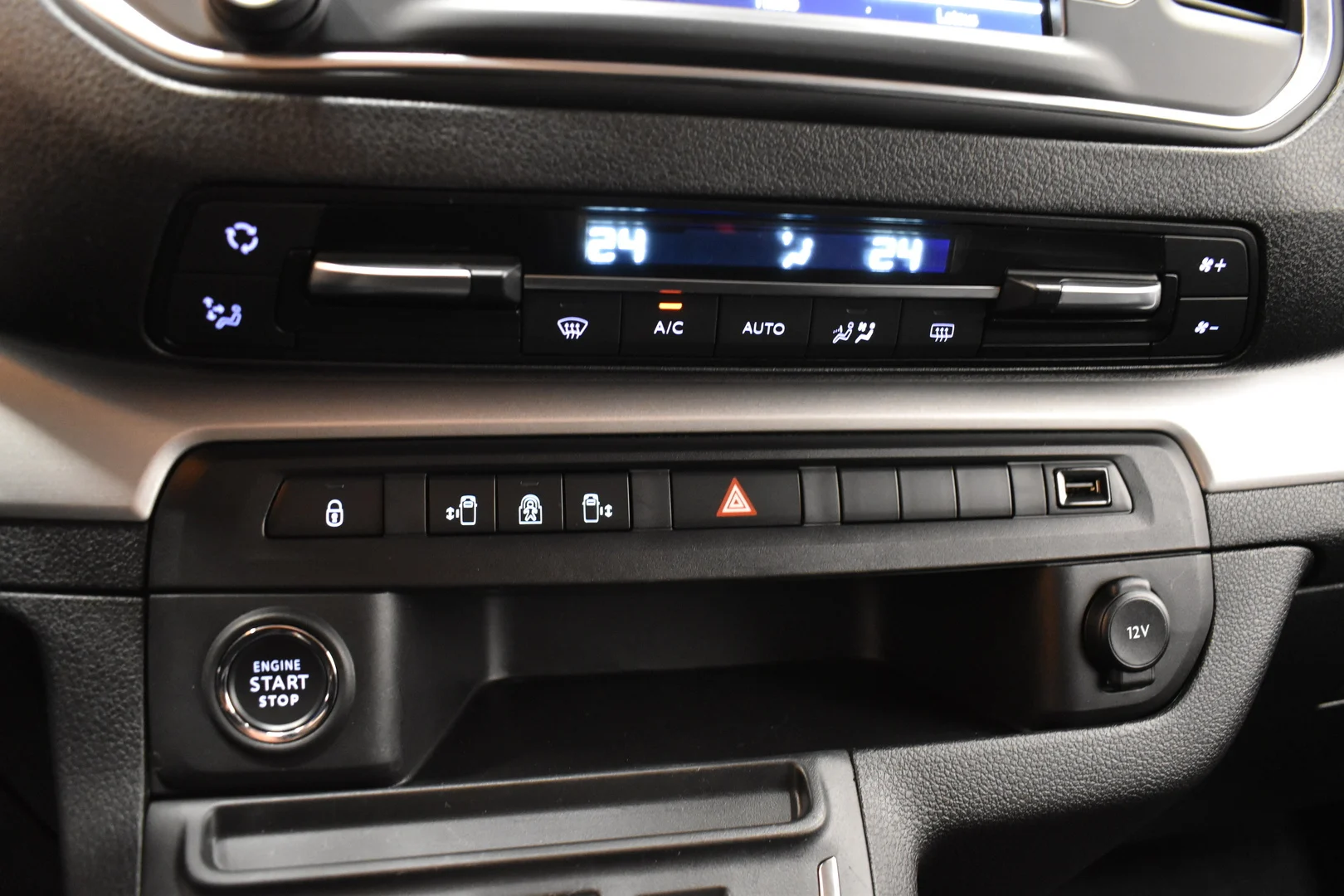 Car Image - 6HnNqyu5J5Dz7bgOiF0ZzJ