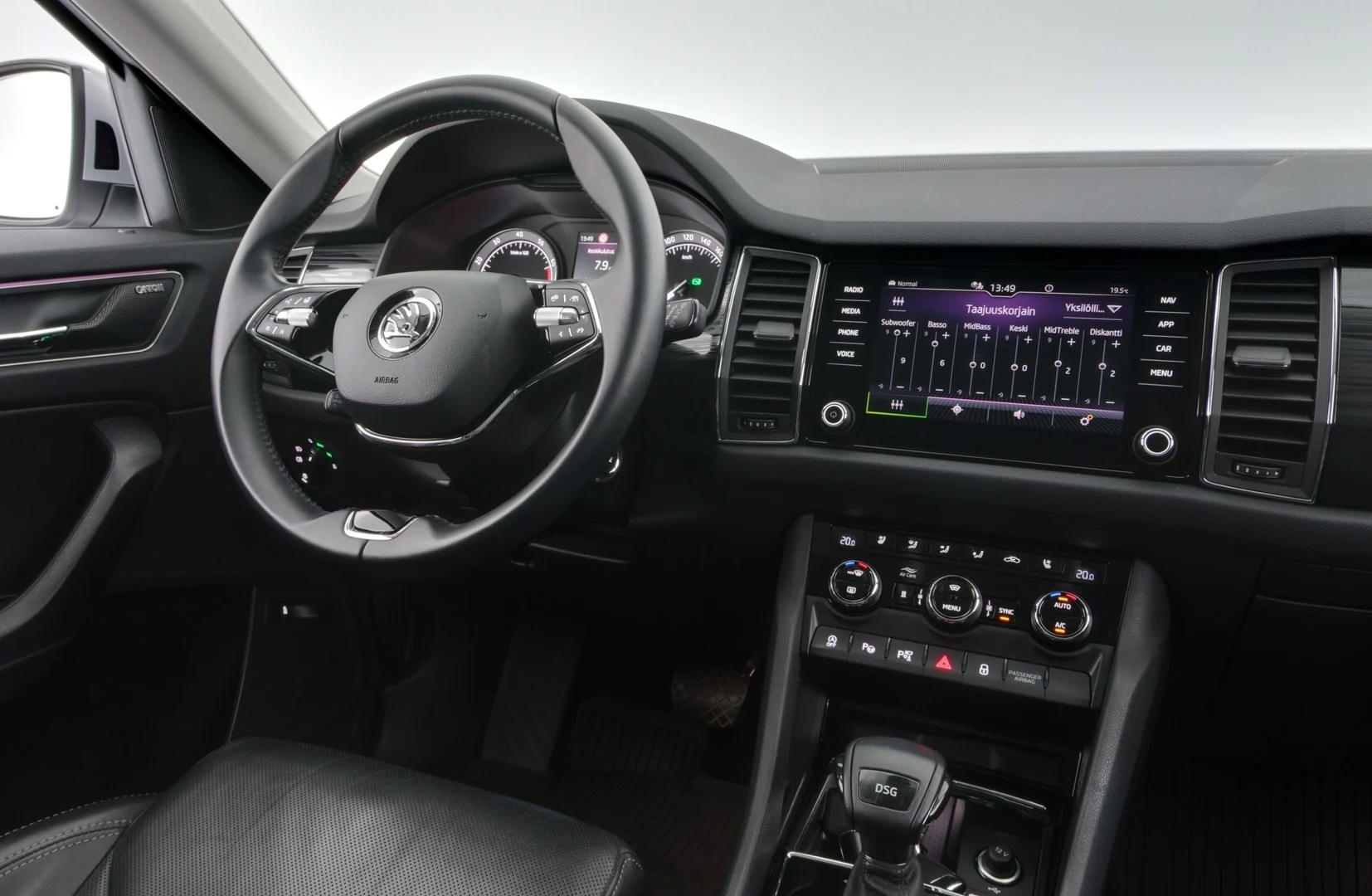 Car Image - J7rcaXnQawWLJkYEC69pM