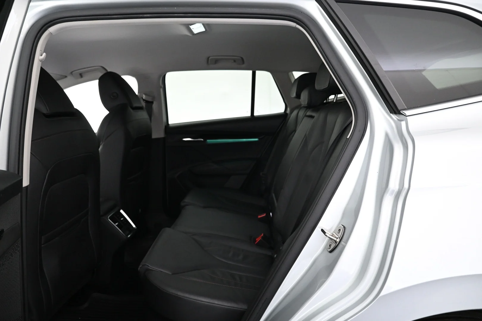 Car Image - 1hXG0VgDVZHVdT9h0hznvX