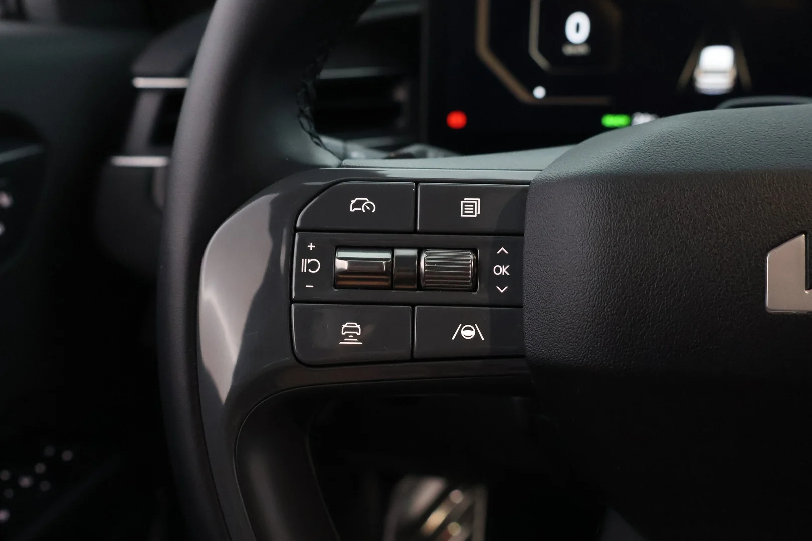 Car Image - lzD0xFlW0dWybwJBzQohA