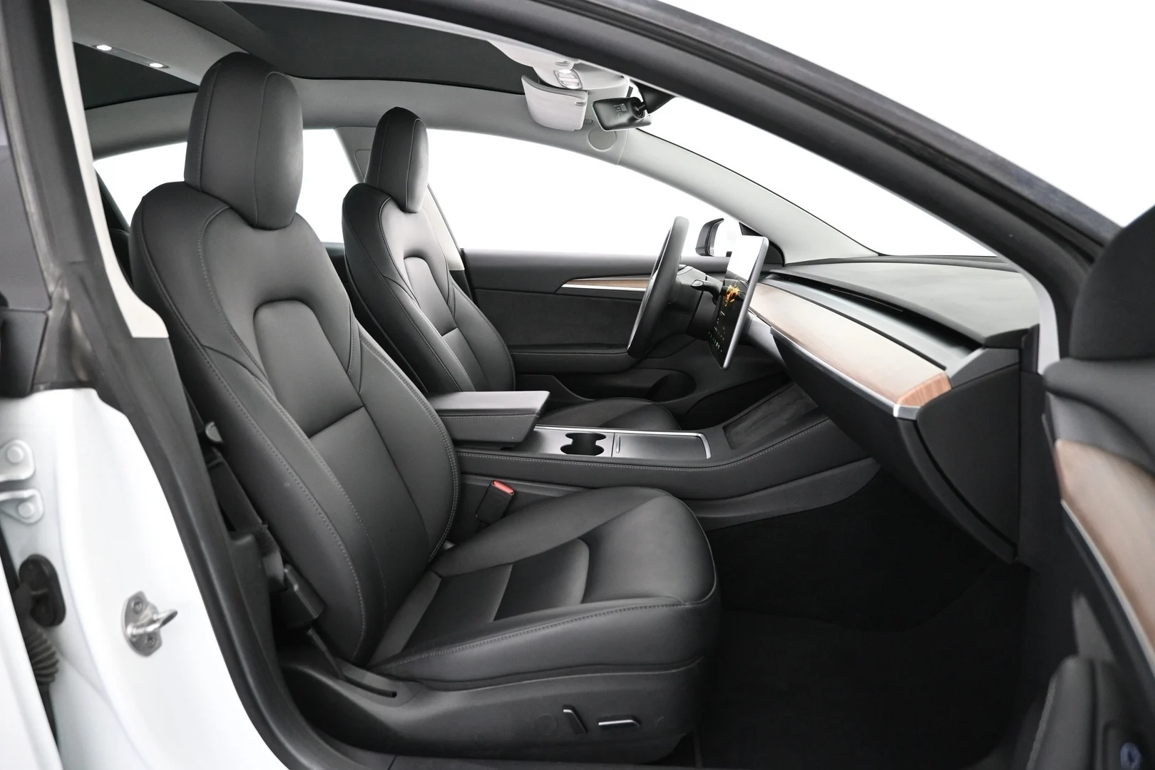 Car Image - 4p7U22emsdOn2GaIUuakOX