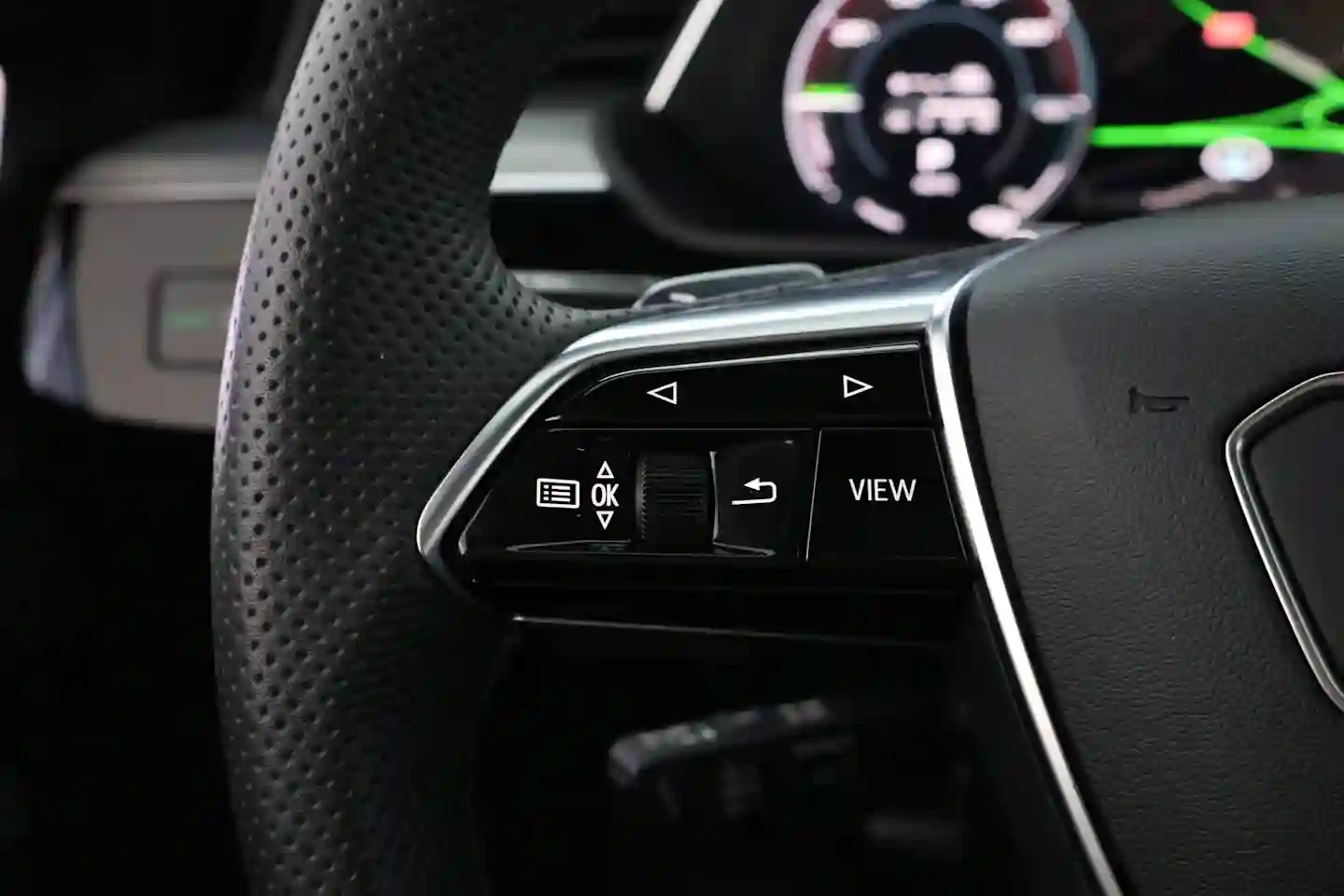 Car Image - 5trnScceGtxTrC4zPXKTCt
