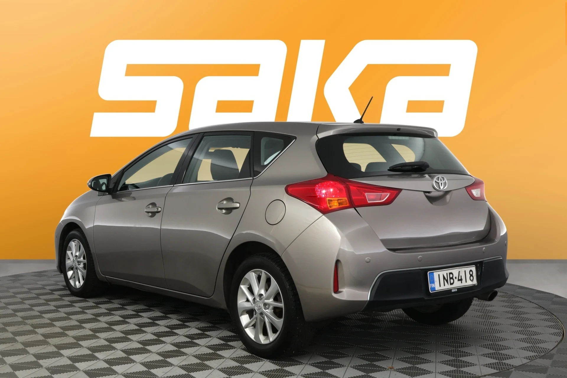 Car Image - Plq1VAdoTmQF0NQ8HYAeH