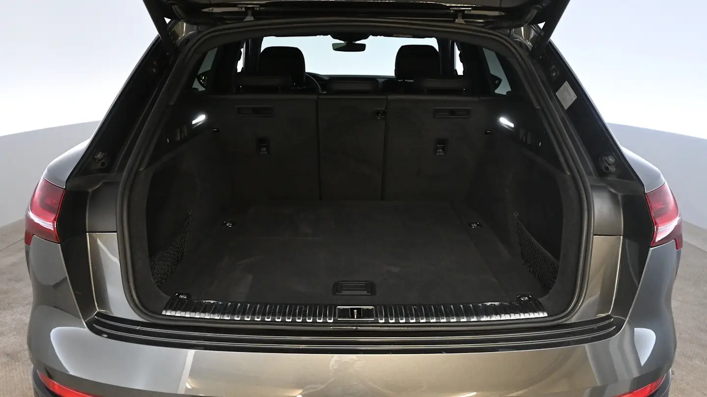 Car Image - 2Ji56n4gU5OsKzdobDPTuK